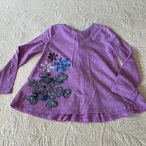 Snowflake shirt with bows and pleat detail